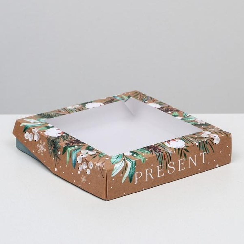 Коробка для десертов с окном 20*20*4см