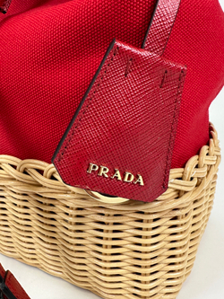 Сумка Prada Bucket Bag in Wicker and Canvas