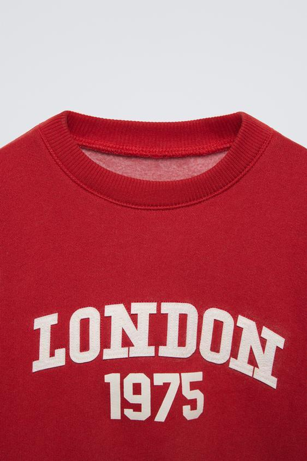 ZARA ТОЛСТОВКА VARSITY, КРАСНОВАТЫЙ