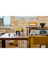 Конструктор Marvel 76311 Майлз Моралес против Пятна