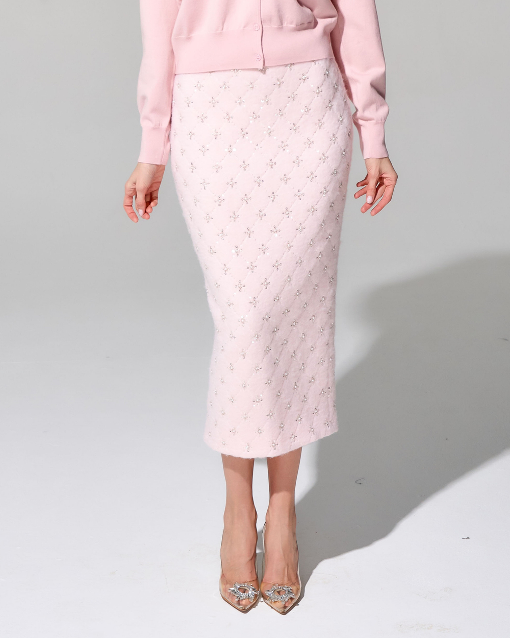 Юбка-карандаш длины миди с вышивкой ручной работы