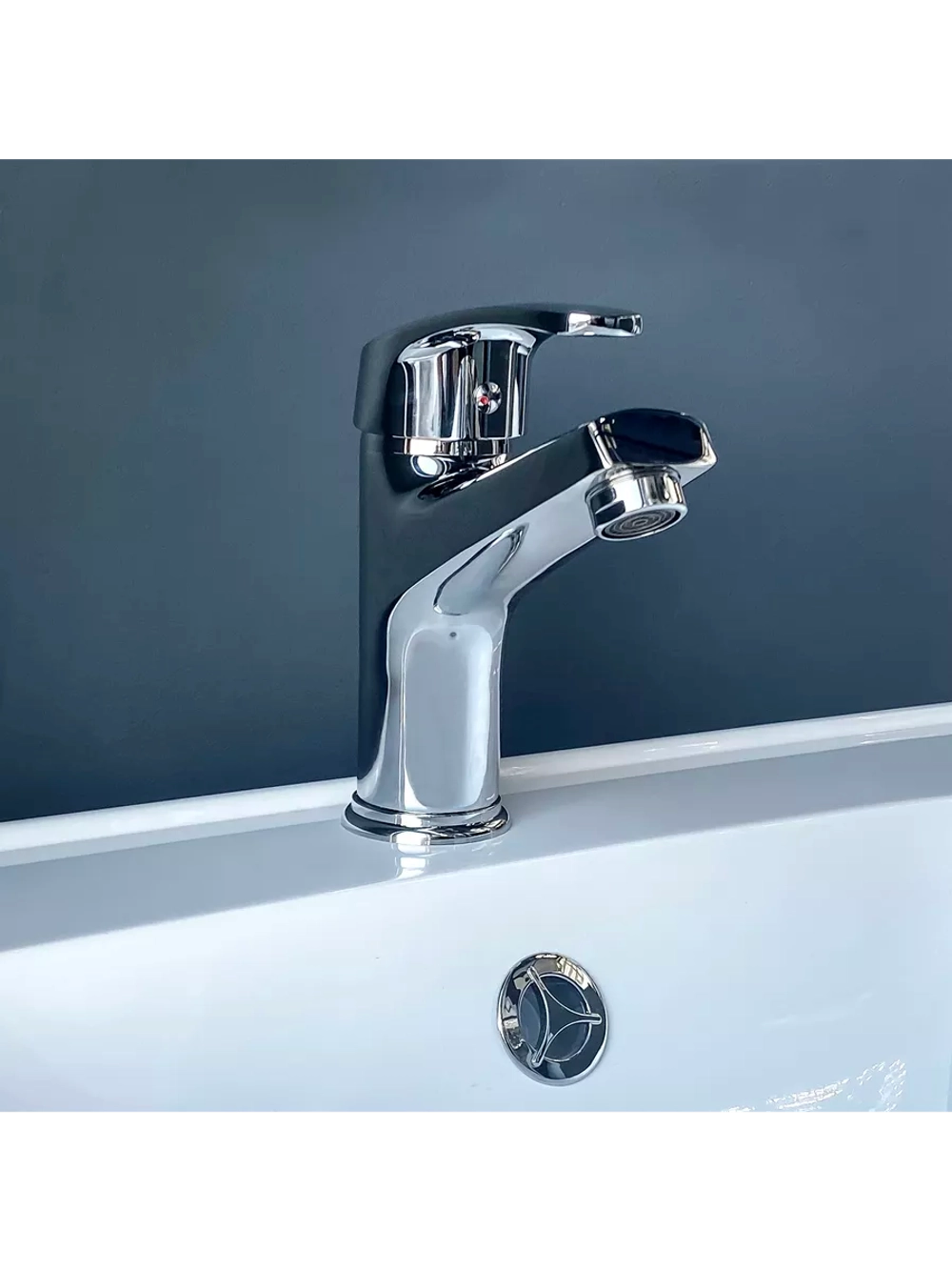 Смеситель для раковины хромированная латунь серии TRIBUTE