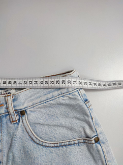 Шорты светлого оттенка 40/42 размер