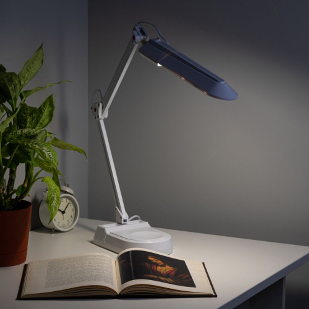 Настольный светильник ЭРА NL-202-G23-11W-W с лампой PL на струбцине и с основанием белый