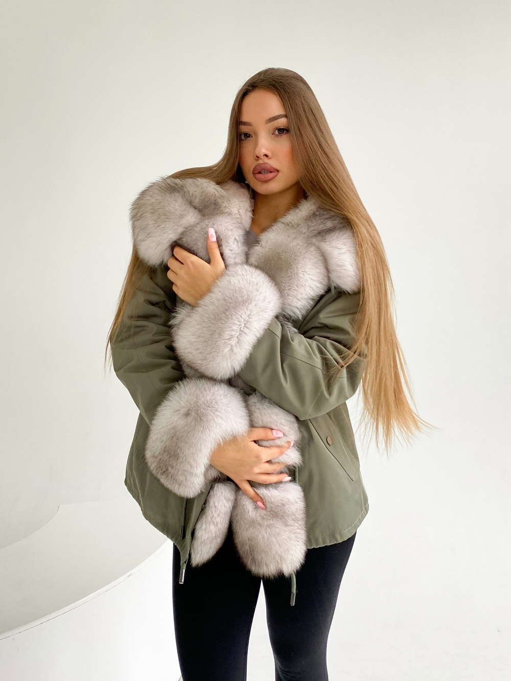 Парка «оливка» с мехом песца 70см