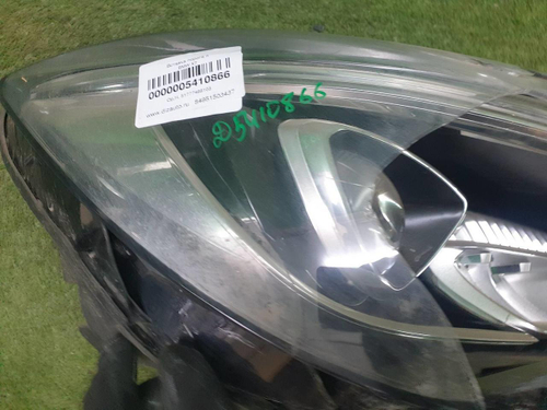 Битая Фара правая Mercedes CLA C117 (2016-2019) LED