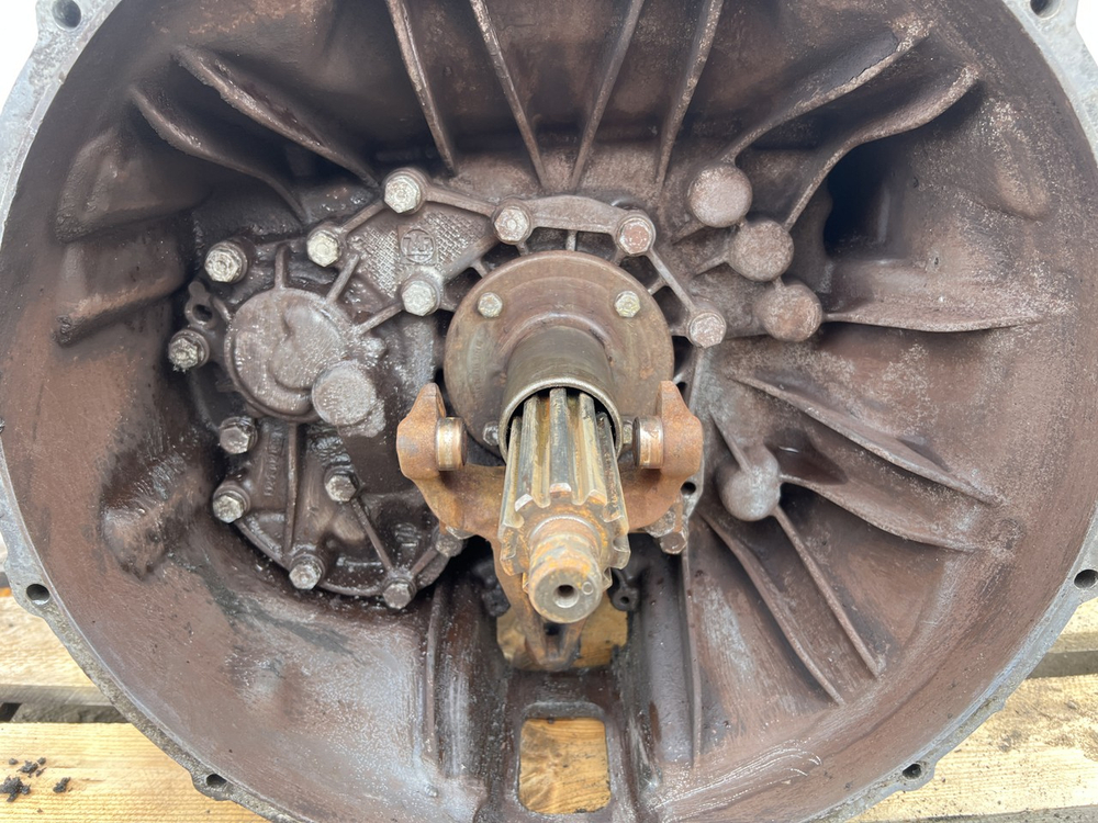 МКПП ZF 16S2220TD