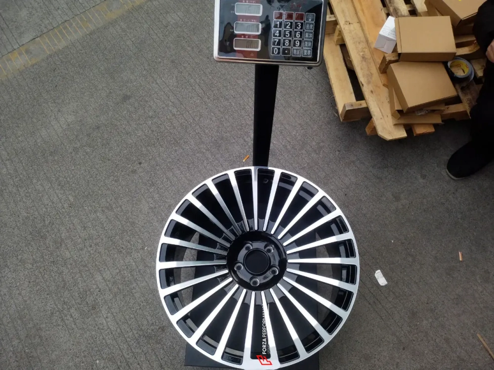 КОВАНЫЕ ДИСКИ ДЛЯ ROLLS-ROYCE DAWN 2015 РОЛЛС-РОЙС