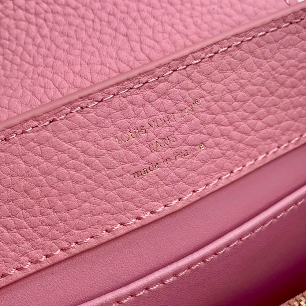 Louis Vuitton Capucines Mini