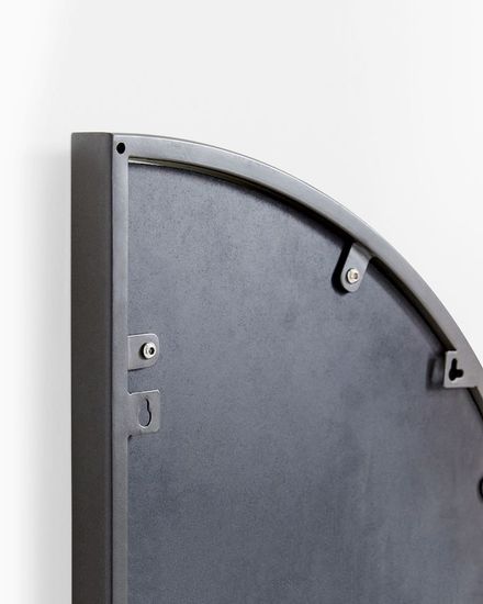 Чёрное настенное зеркало “Омаха”