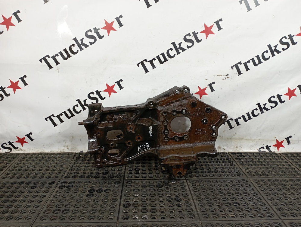 Кронштейн рессоры передней правый