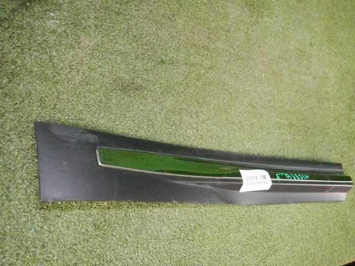 Накладка двери задняя правая Infiniti QX70 (2013-2017)