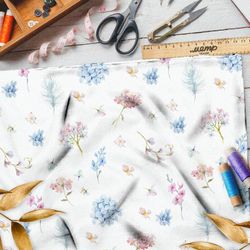 Ткань поплин плотные грозди розовых и голубых цветов