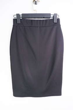 Юбка для лаконичного офисного стиля, визуально 42 размер