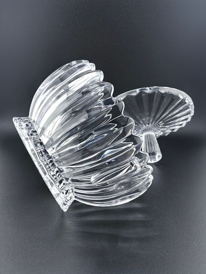 Сахарница из стекла с крышкой