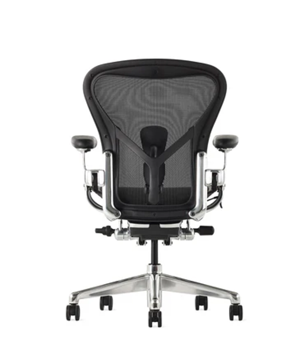 Кресло Herman Miller Aeron Black Onyx Polished Aluminium, размер C