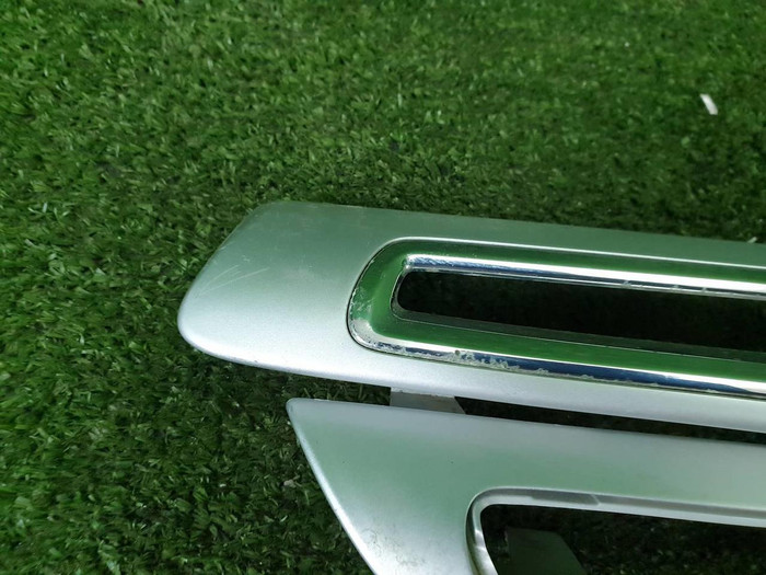 Накладка решетки радиатора Mercedes E W213 (2016-2021) All-Terrain