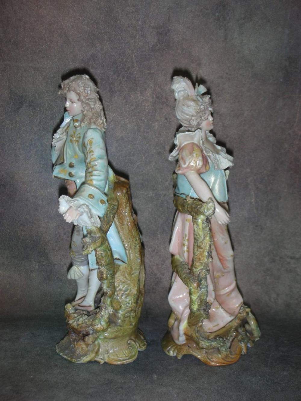 Статуэтка. Фарфор. Романтическая пара. Volkstedt. Германия