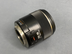 YongNuo 25mm 1.7 MFT Внутри линз разводы