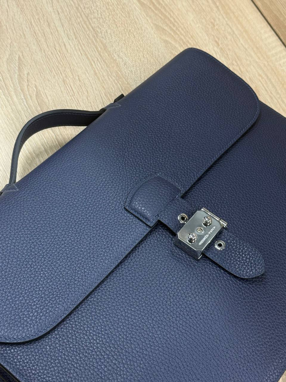 Портфель Hermes