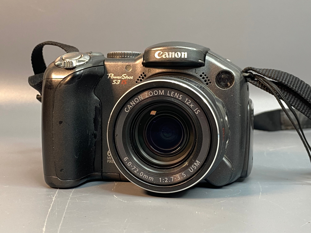 Canon PowerShot S3 IS