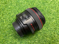 Canon EF 50mm 1.2L USM
