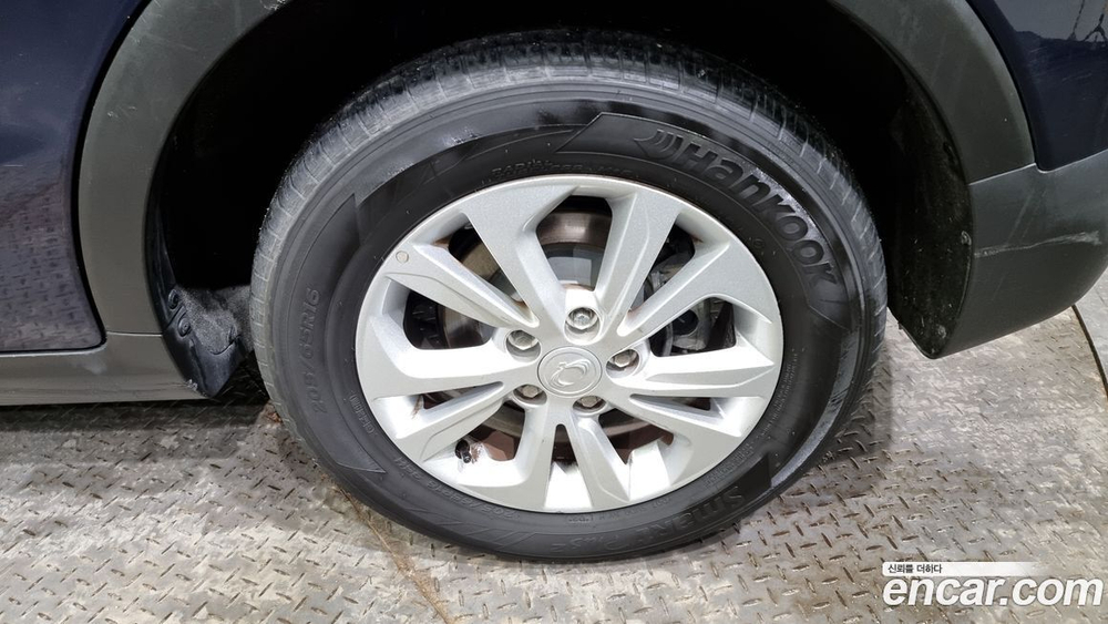 KG Mobility (Ssangyong) Very New Tivoli Бензин 1.5 2WD (10.2019)