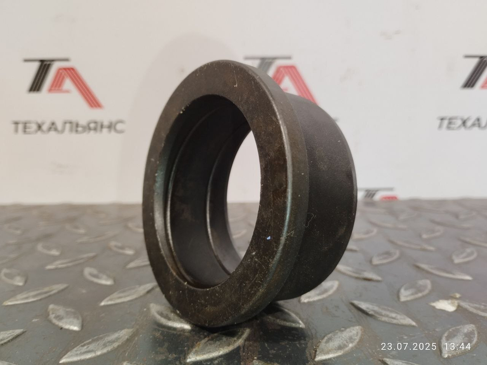 Втулка 42N-856-2331