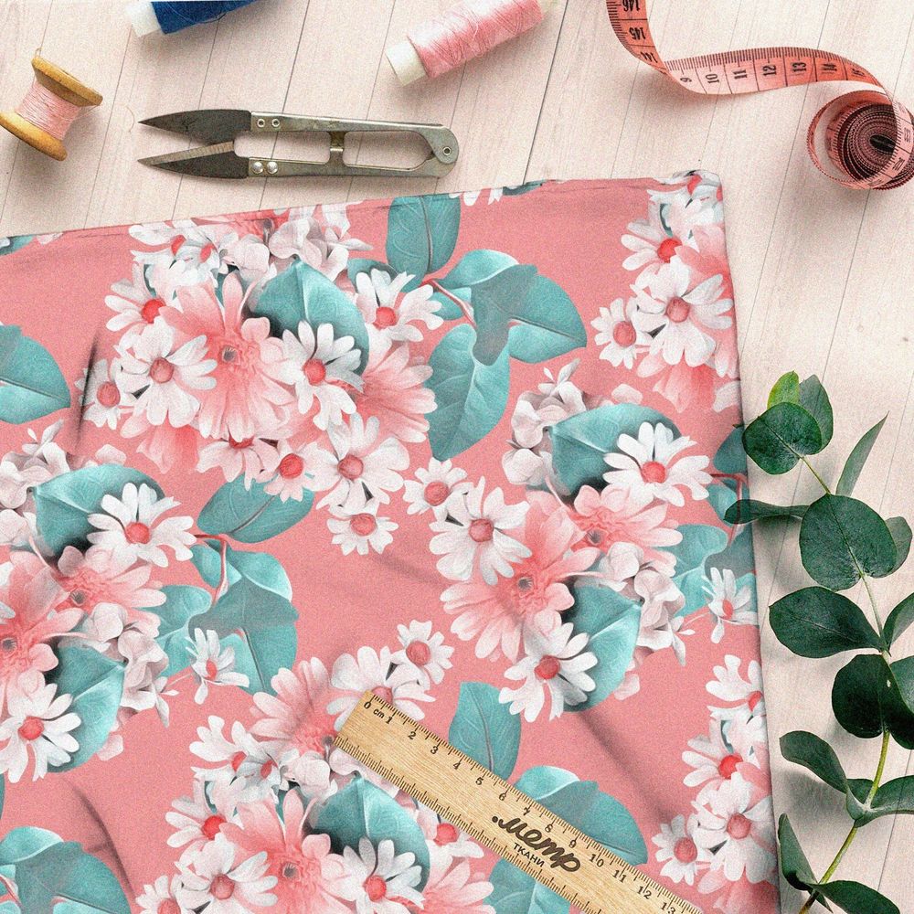 Ткань флис смелый и красочный букет