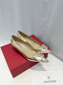 Valentino Vlogo Pump 4 cm