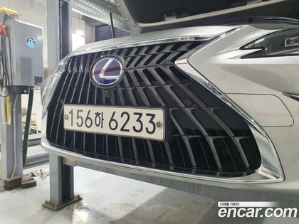 Lexus ES300h 7 Generation Executive (07.2022)