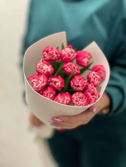 Букет пионовидных тюльпанов