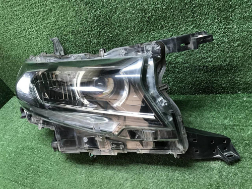 Фара правая Toyota LC Prado 150 (2017-н.в.) LED