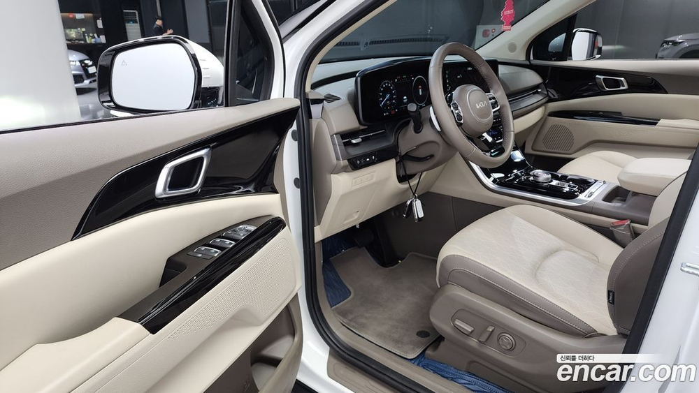 Kia Carnival (Sedona) 4 Generation Бензин 9-и местный Noblesse (12.2022)