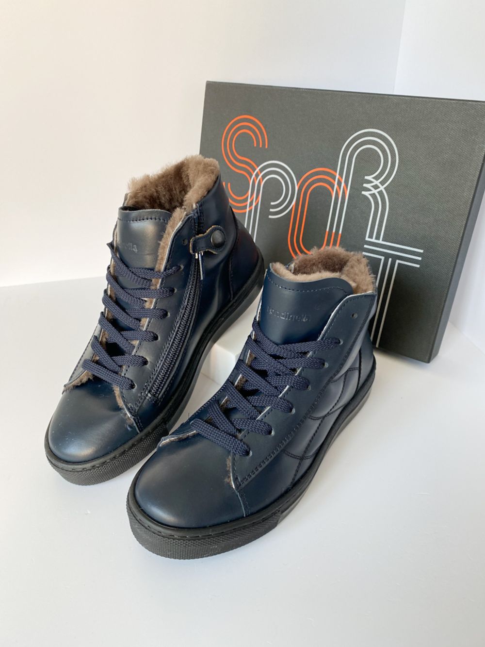 Новые кожаные ботинки Rondinella, 34,5