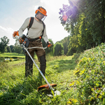 Бензиновый триммер STIHL FS 250 BrushCut, 1.6 кВт, антивибрационная система, плечевой ремень