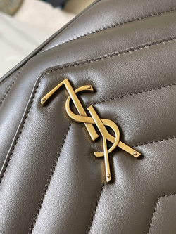 Saint Laurent Loulou Medium 29 cm