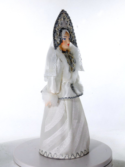 Фарфоровая кукла коллекционная Снегурочка в кокошнике. Новогодняя игрушка под ёлку ручной работы