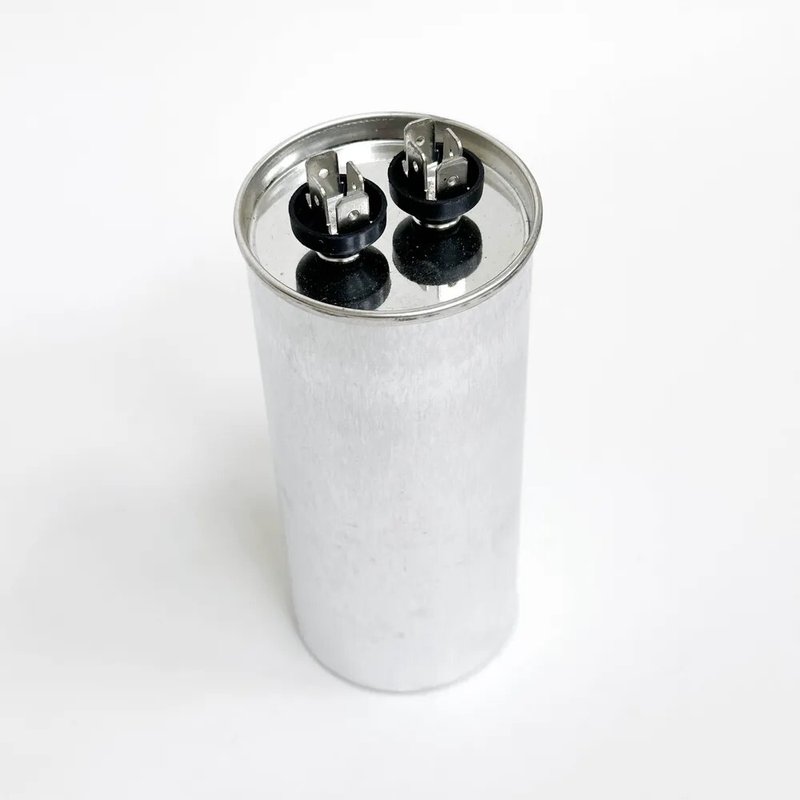 Пусковой конденсатор CBB65 70 мкФ+/-5% 440 цилиндрический, в металлическом корпусе с клеммами