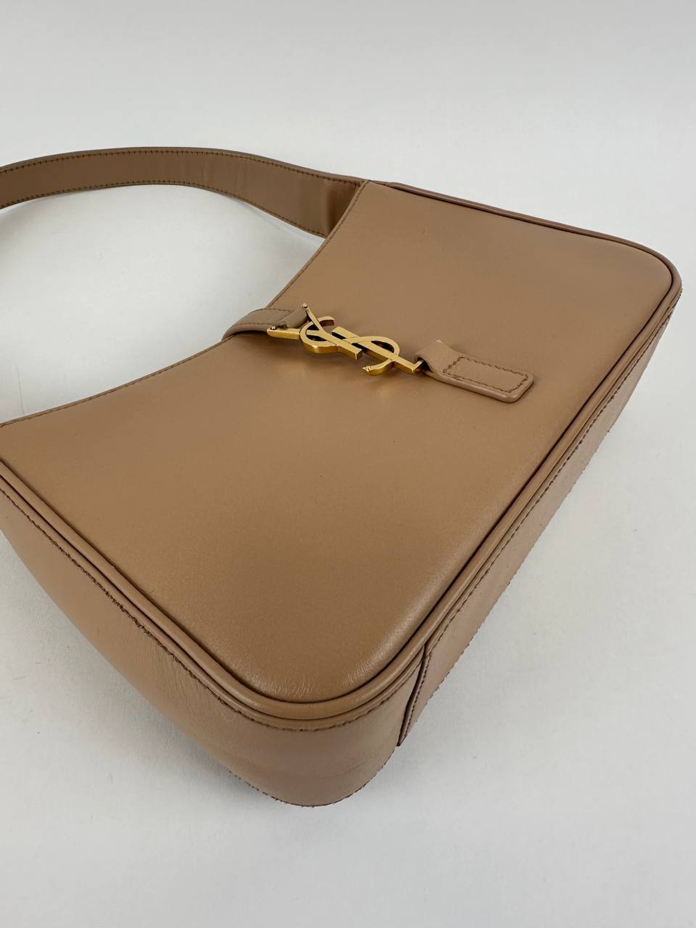 Сумка Saint Laurent Le 5 à 7