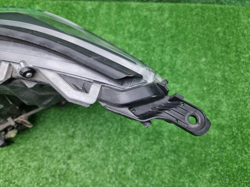 Фара правая Toyota RAV4 5 XA50 (2018-н.в.) LED