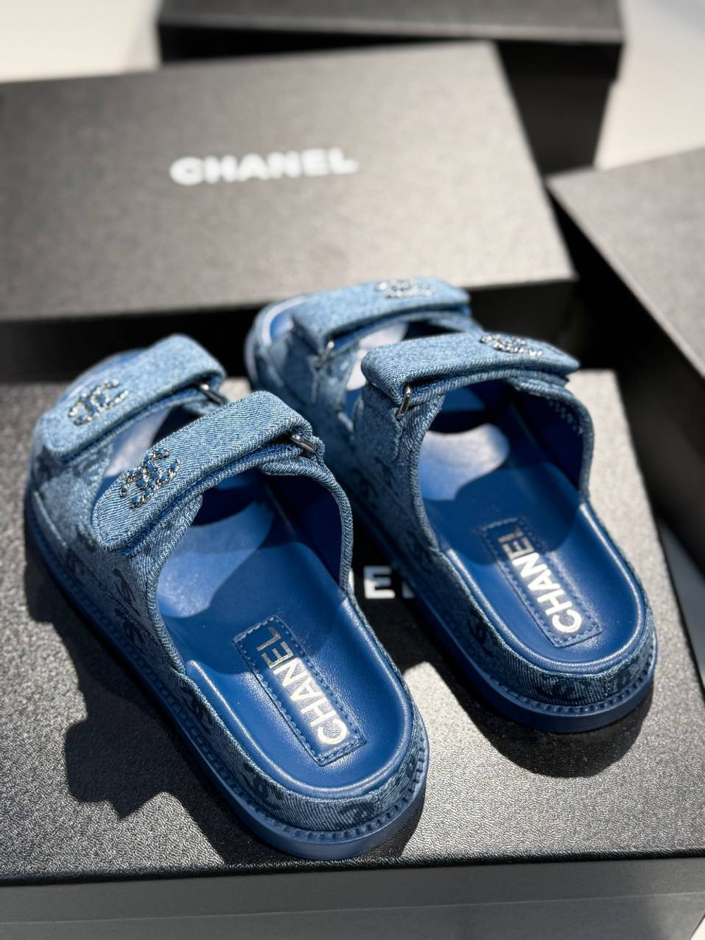 Шлепанцы CHANEL
