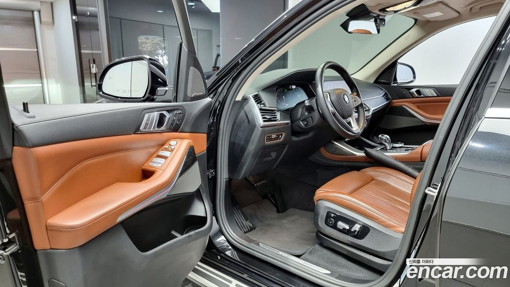 BMW X7 (G07) xDrive 30d Design Pure Excellence 6-и местный (08.2020)