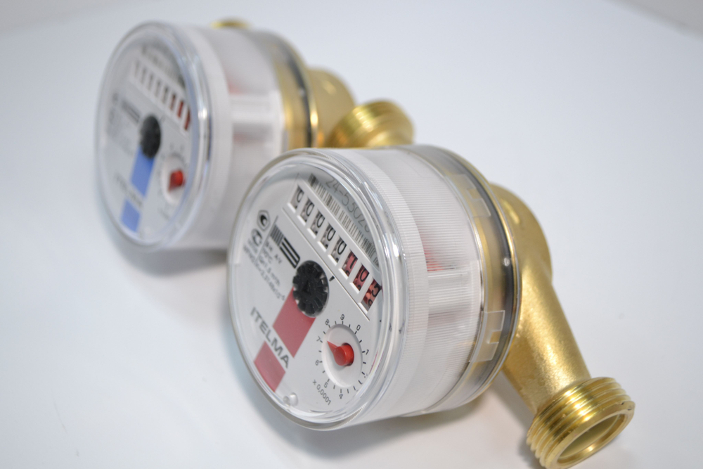 Комплект счетчиков L-110 КЧМ холодной и горячей воды Itelma с монтажным комплектом Ду-15 1/2"