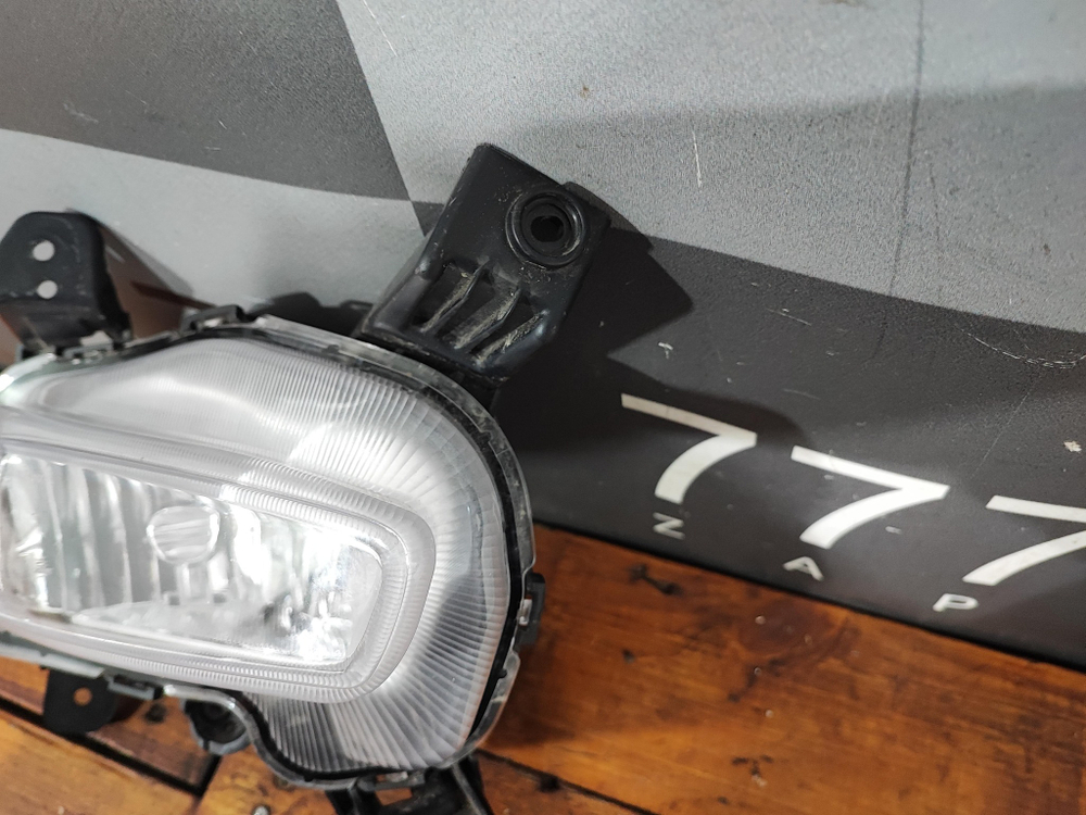 ПТФ передняя правая Kia Ceed 3 (CD) 18-22 Б/У Оригинал 92202J7000