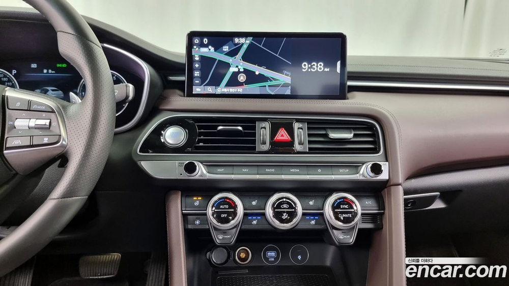 Genesis The New G70 Бензин 3.3T 4WD (03.2021)