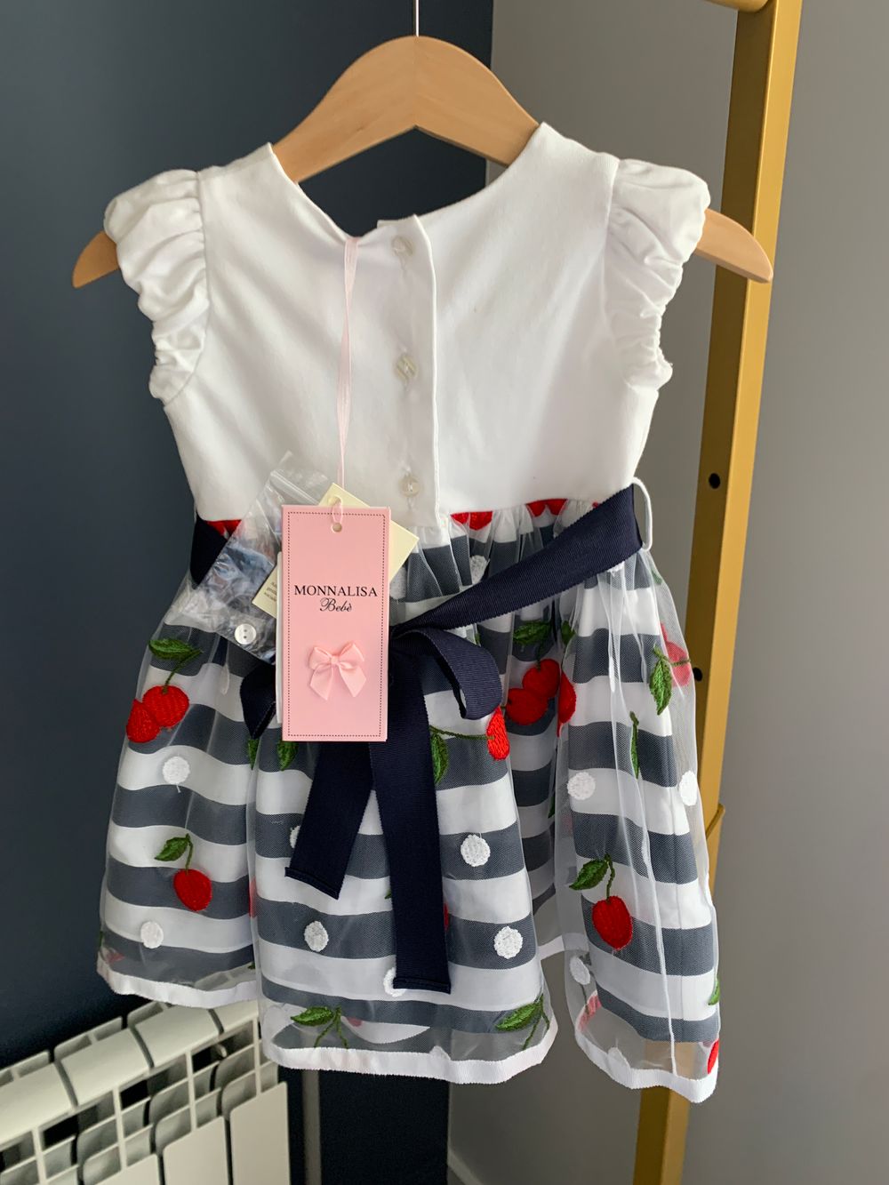 Новое платье Monnalisa, 86