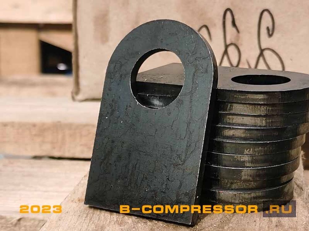 Ухо 1126М.01.02.101