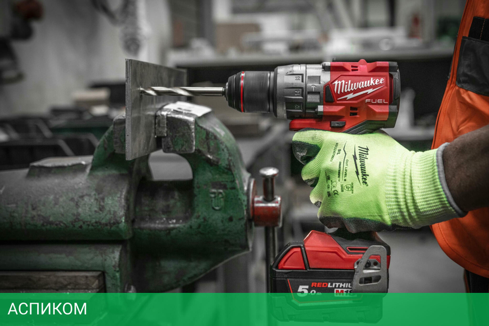 Дрель-шуруповёрт Milwaukee M18 FPD3-402C (4933492473)