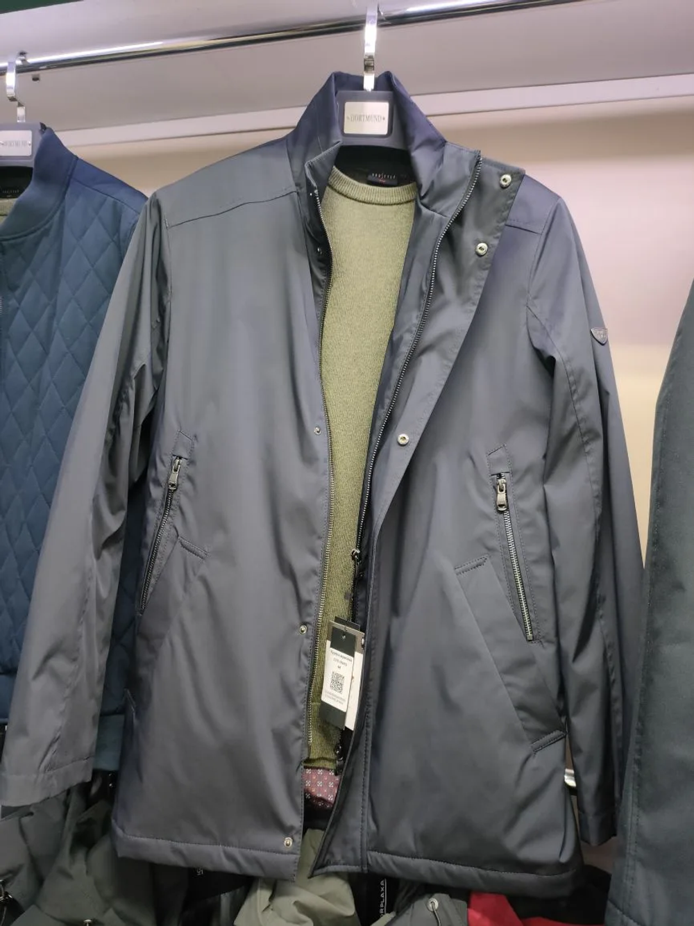 Куртки, плащи, пальто от 11900